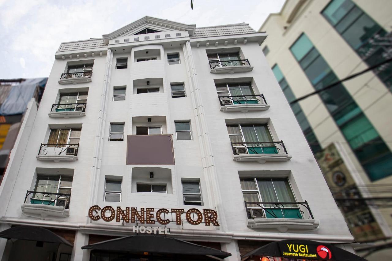 Oyo 821 Connector Hostel Makati City Екстер'єр фото