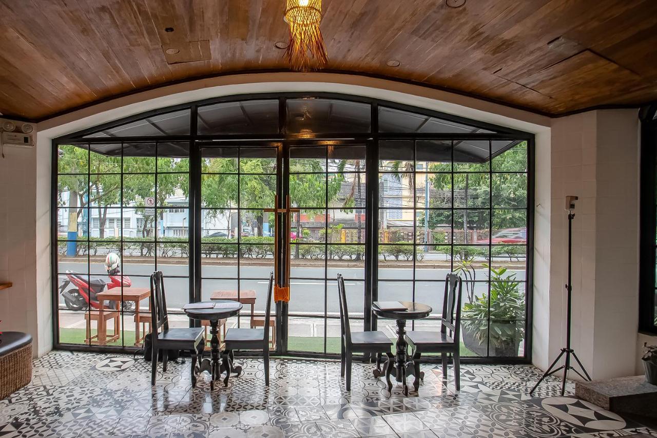Oyo 821 Connector Hostel Makati City Екстер'єр фото