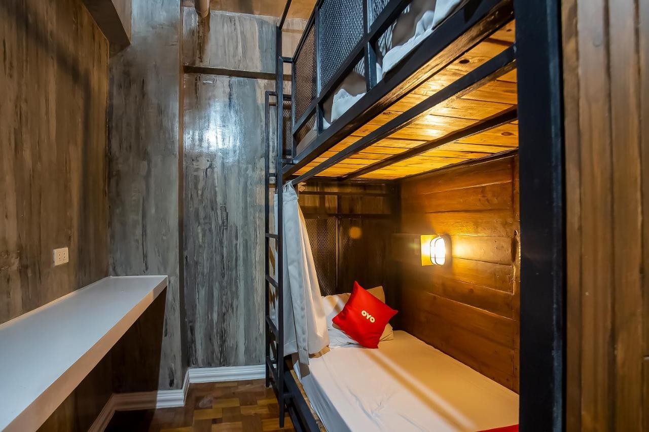 Oyo 821 Connector Hostel Makati City Екстер'єр фото