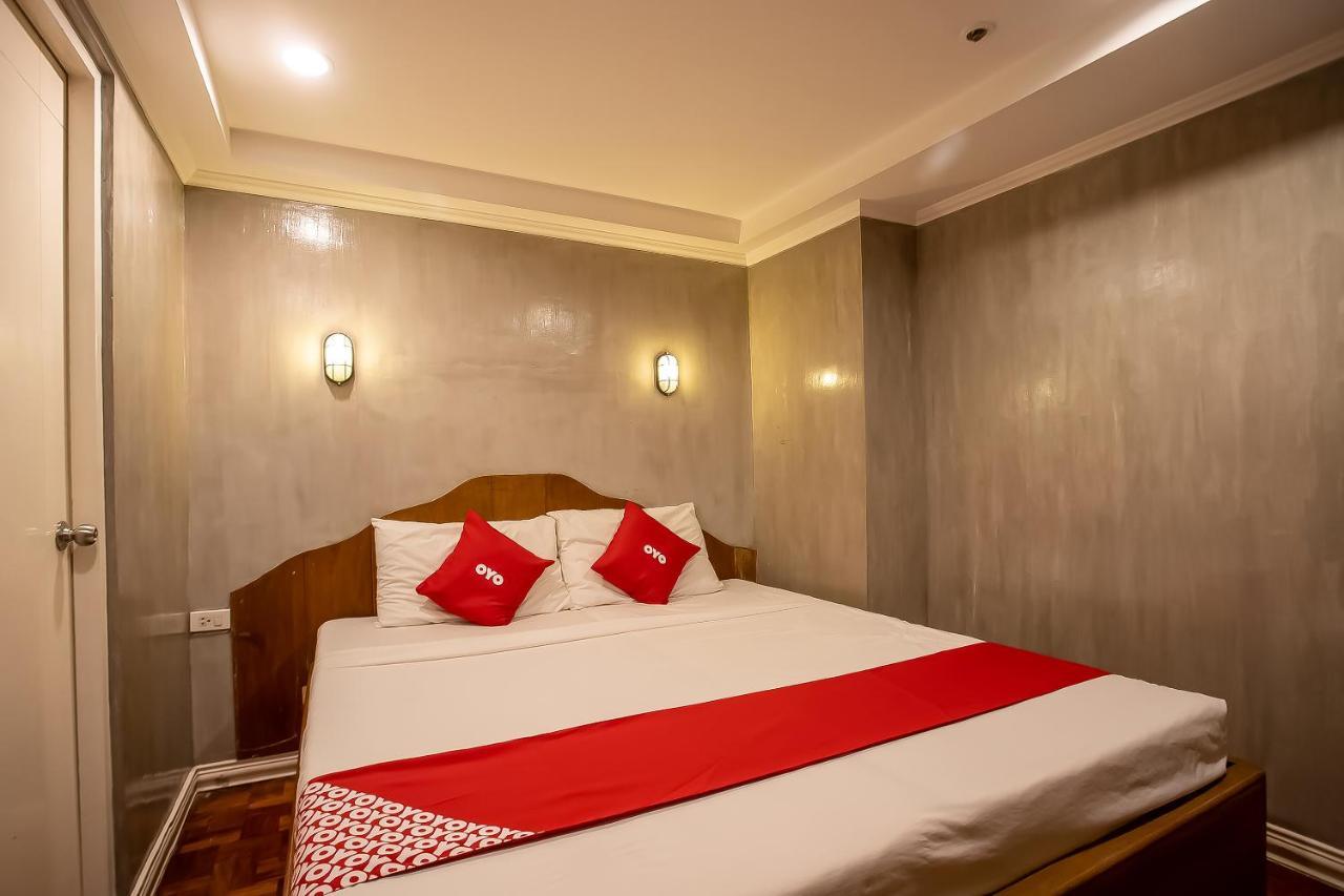Oyo 821 Connector Hostel Makati City Екстер'єр фото