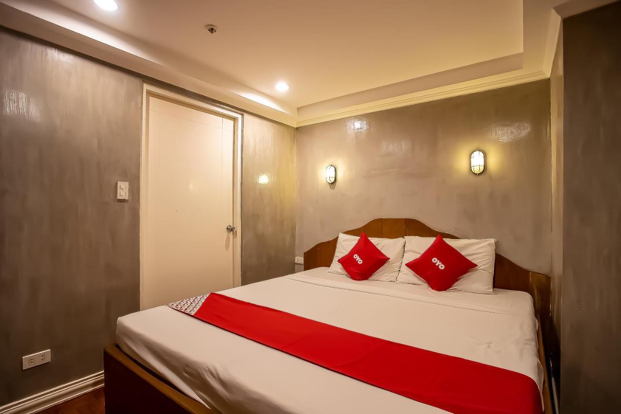 Oyo 821 Connector Hostel Makati City Екстер'єр фото