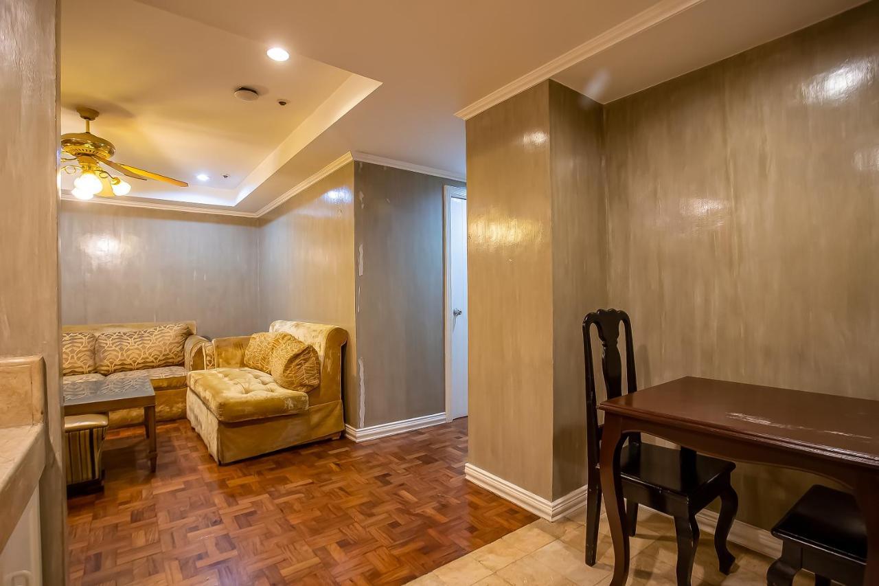 Oyo 821 Connector Hostel Makati City Екстер'єр фото